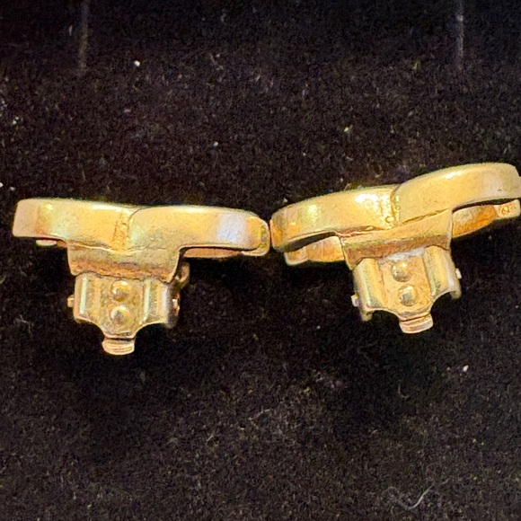 Original Chanel CC logo clip on gold plated Earrings - Picture 5 of 12